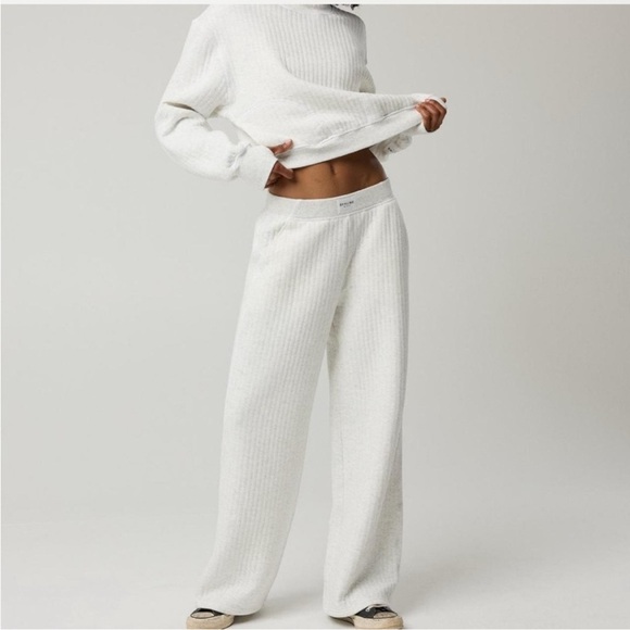 aerie Pants - NWT OFFLINE by Aerie Coffee Run Trouser